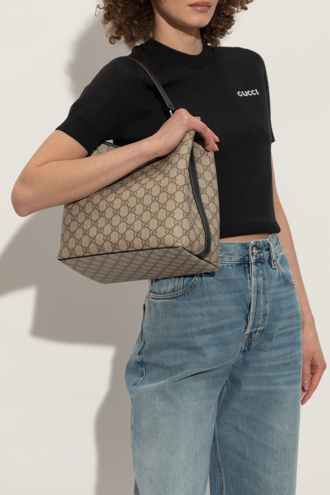 ●ILLIGO● Signature Bag Beige IG23FWBAG01BE Lang Logo Detail Oversized Beach Bag In Beige Woven | EGO